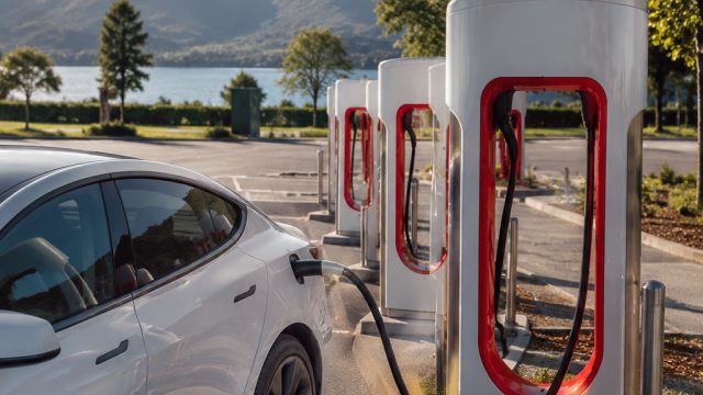 Tesla's New EV Charging Station Proposal: What It Means for Killarney | aplikasi slot deposit pulsa 