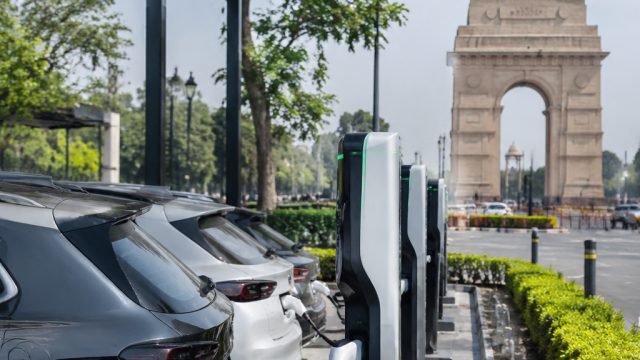 New EV Charging Hubs Set to Transform Delhi's Urban Landscape | paketqq, jumlah pemain dalam kasti, 