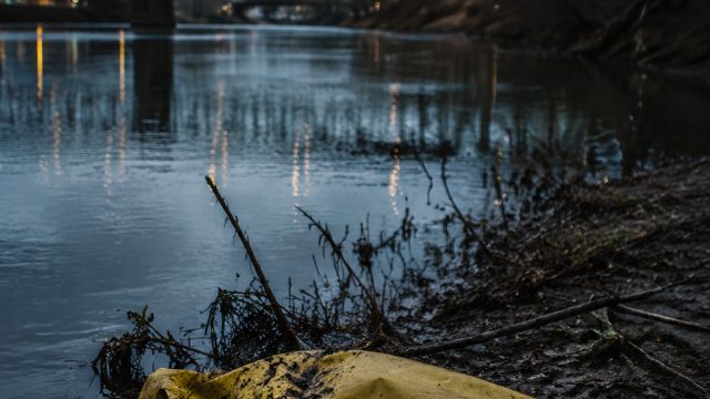 Exploring the Dark Waters: The Riveting True Crime of By The River's Edge | babe 138, daftar slot de